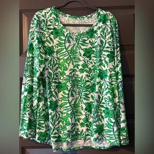 EUC Lilly Pulitzer LS tee- size LG